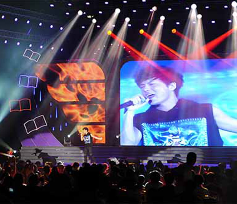 2012年河北省體育館募捐晚會(huì )