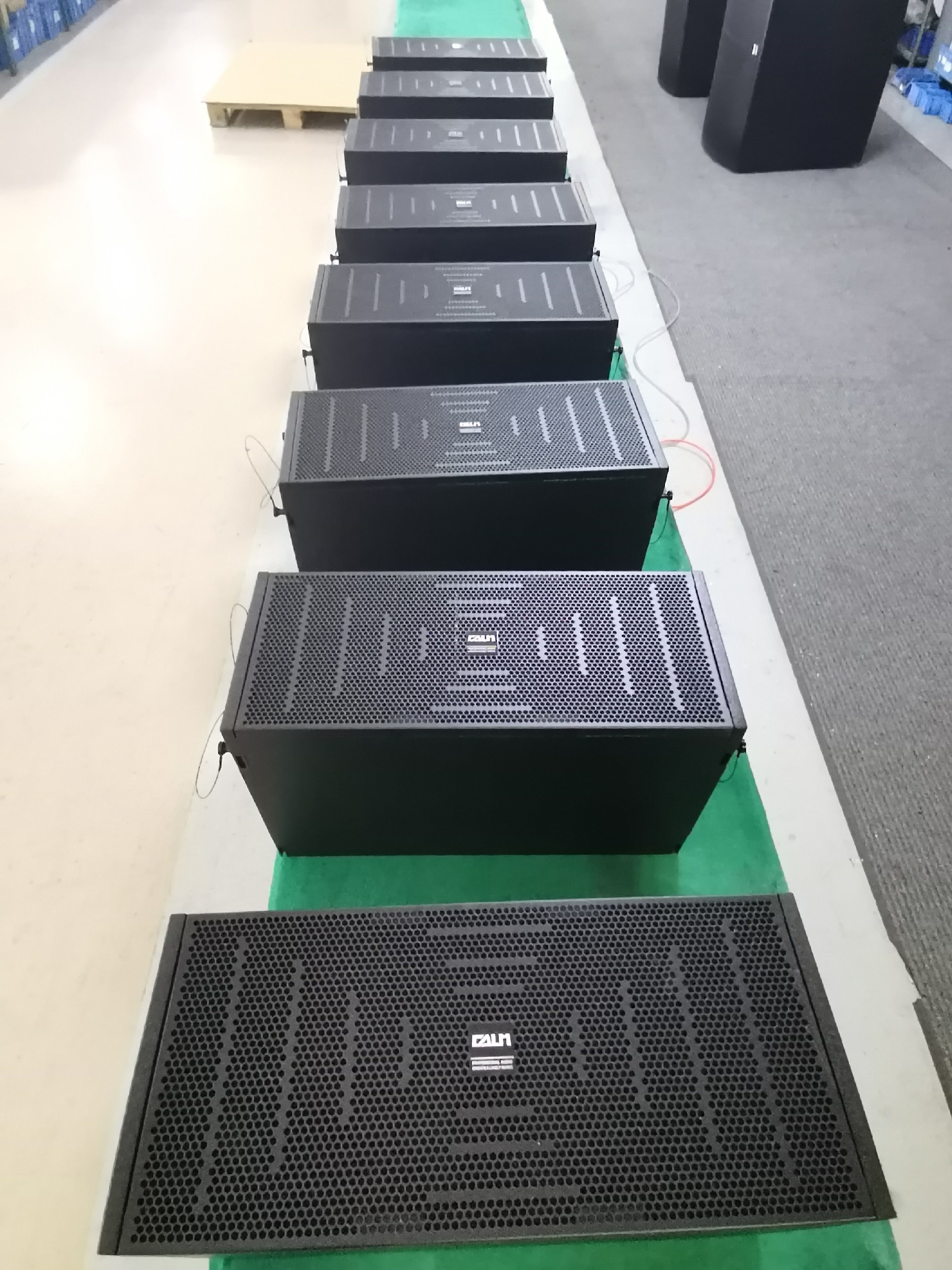 兩分頻線(xiàn)陣 LA2210P 新鐵網(wǎng)